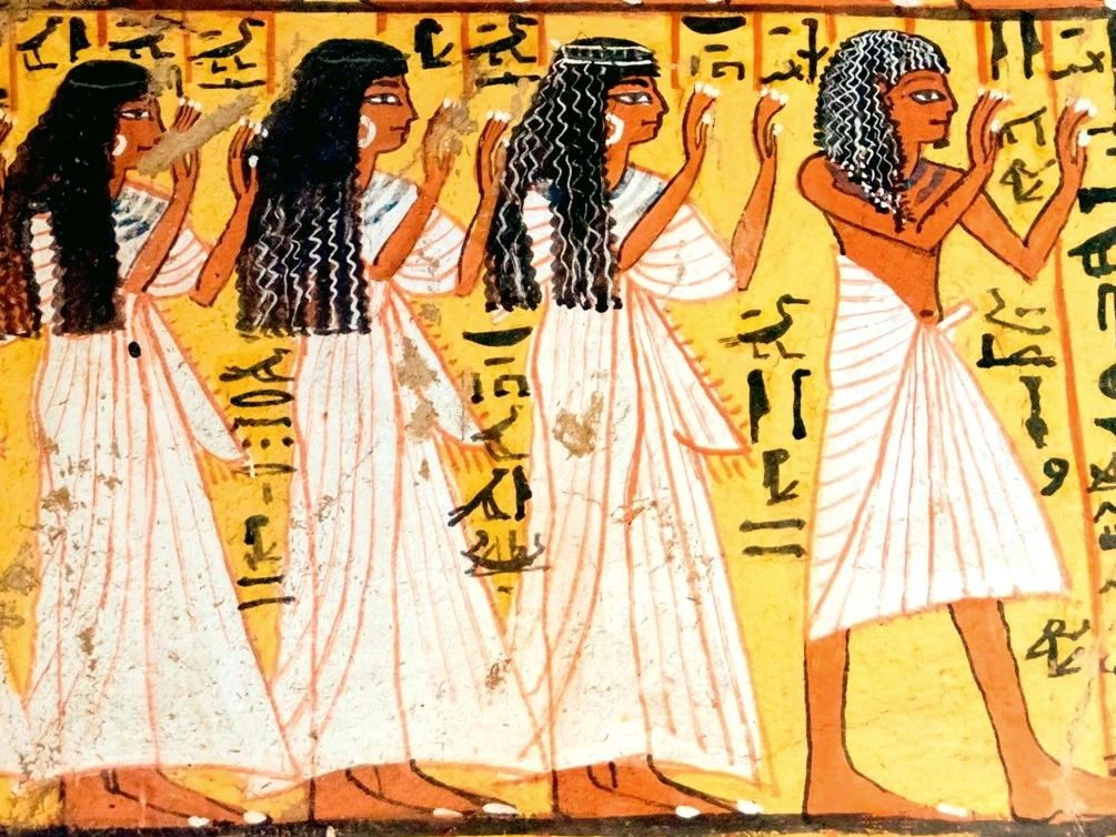 clothes in ancient egypt-Clothing in Ancient Egypt A Glimpse into Fashion and Functionality-historyglimpse